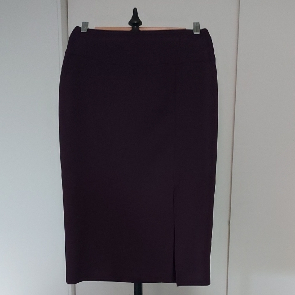 Elegant Women's Pencil Skirt in Rich Purple
